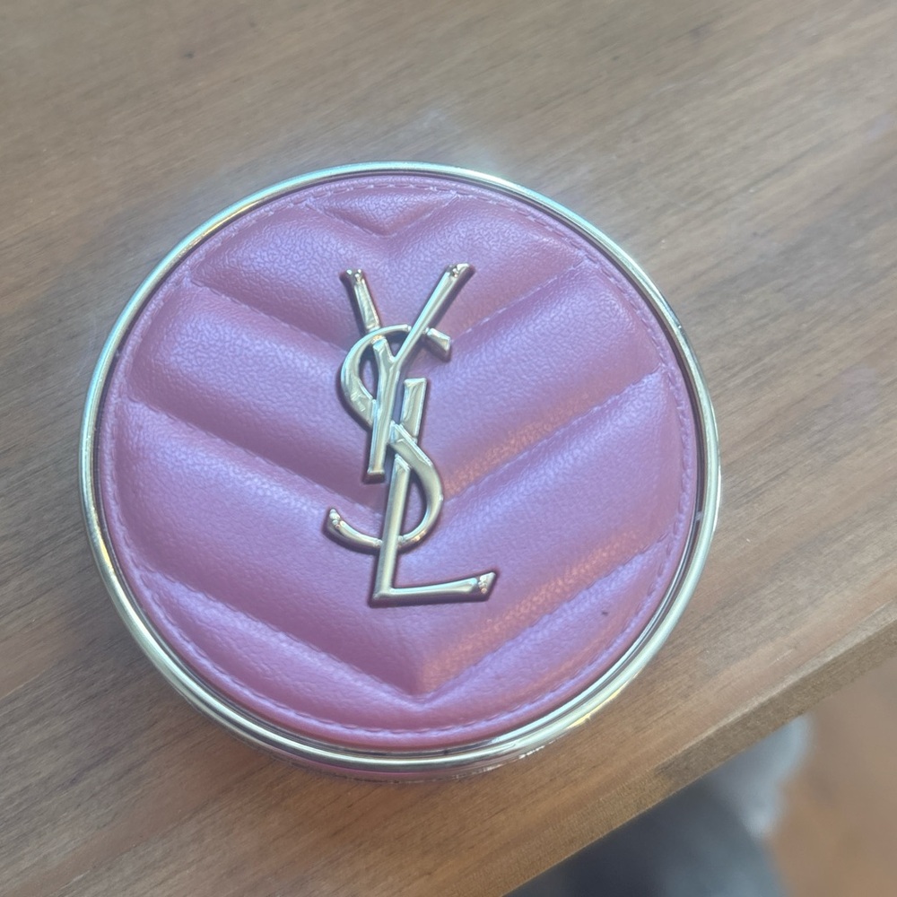 Yves Saint Laurent Gold Blush Compact